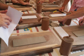 Saint-Brevin-les-Pins. Dans l'atelier de poterie d'Emmanuelle Ferré, « on  se connecte à la terre »